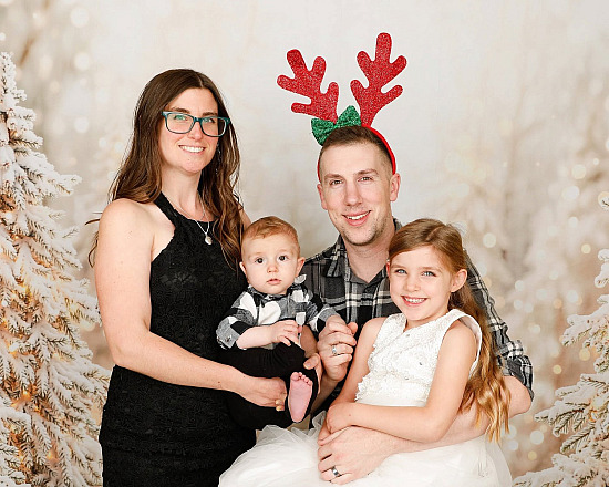 October 22nd, 2026-Mountain Meadows Elementary School-Holiday Family Portrait Fundraisers 